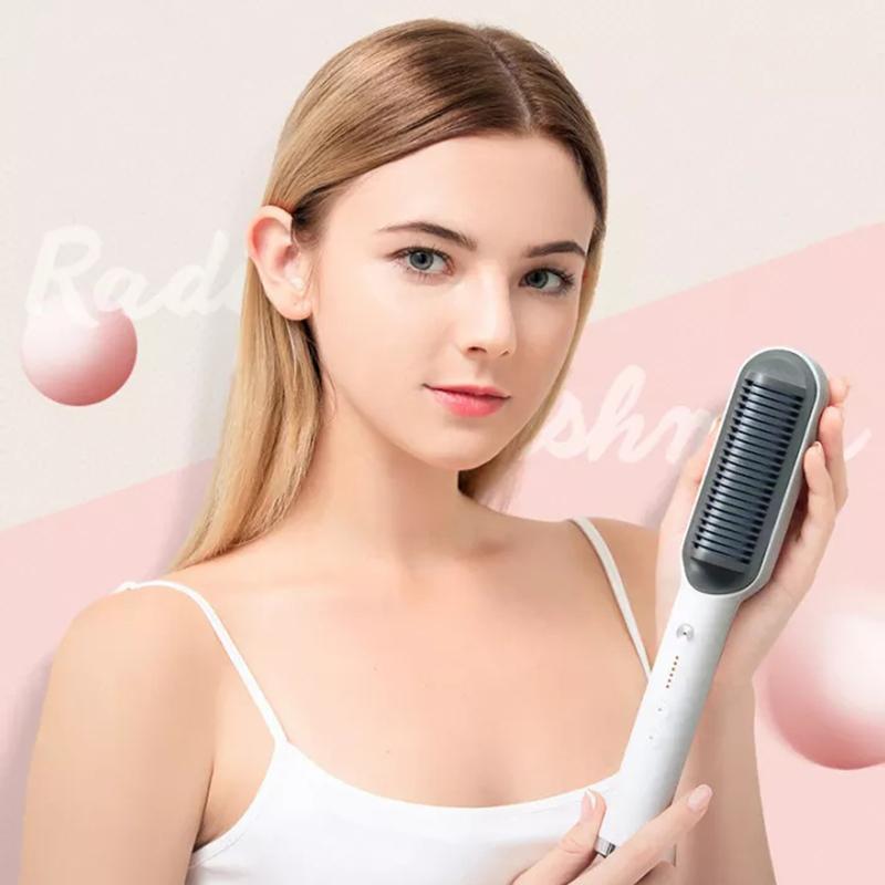 SmoothGlide™ 2 in 1 Hair Straightening Brush